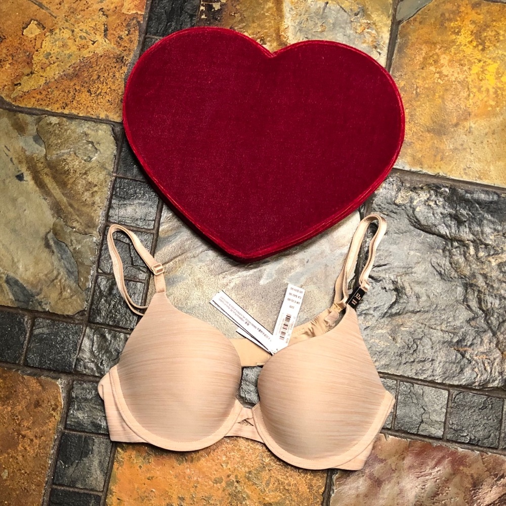 NWT Victoria’s Secret Perfect Shape Push Up Bra